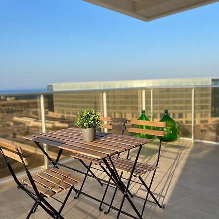 The #6 Howme Apartment *