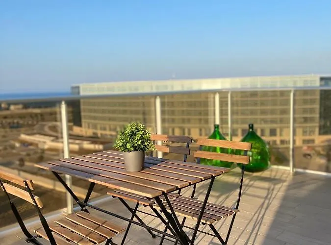 The #6 Howme Apartman *